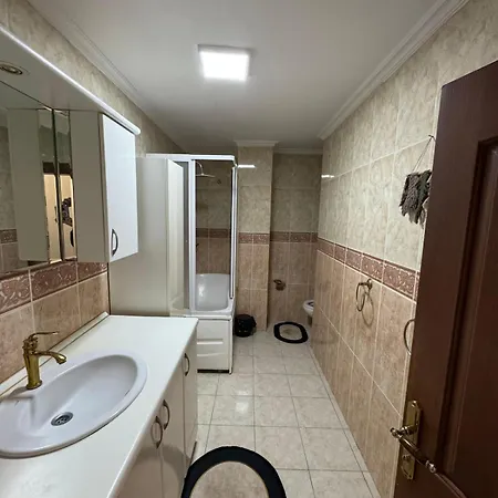 شقه الأحلام بمنطقة شيشلى ثلاث غرف وصالون Apartamento *