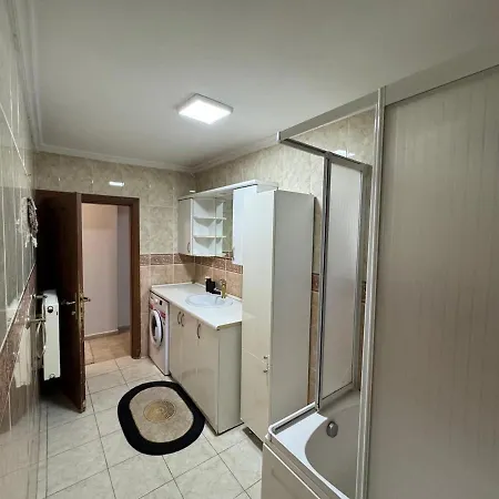 Apartmán شقه الأحلام بمنطقة شيشلى ثلاث غرف وصالون